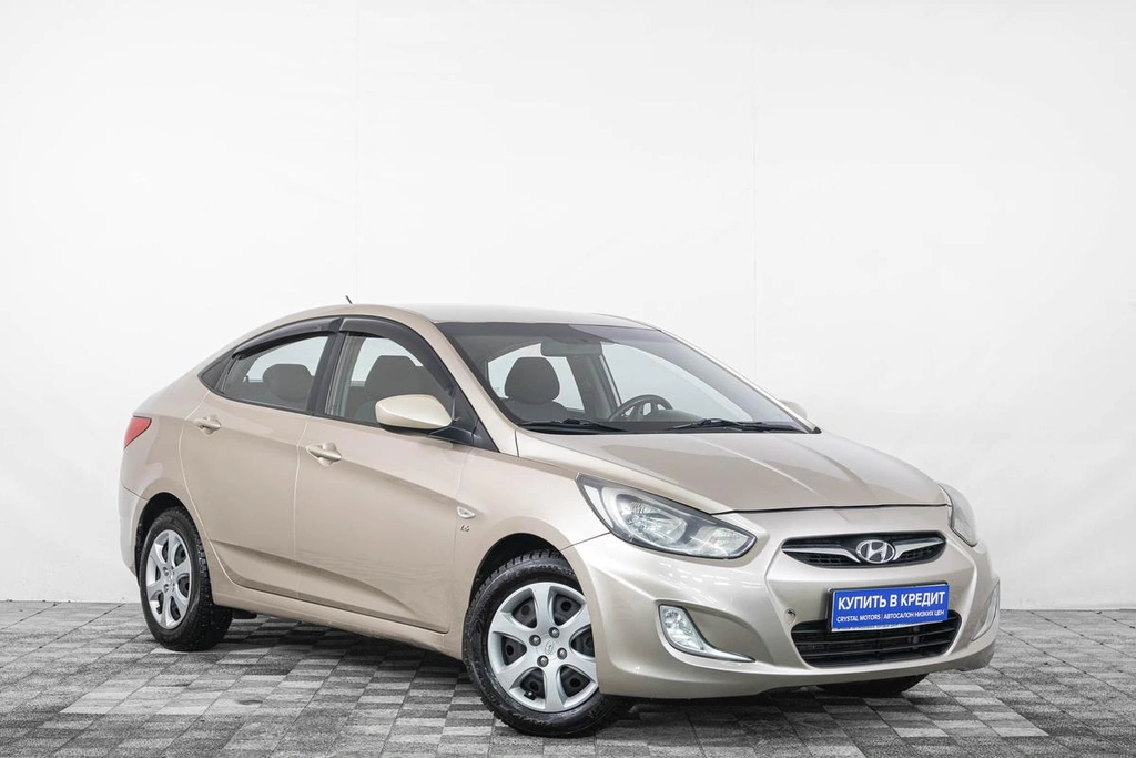 Седан Hyundai Solaris 2013 года, 879000 рублей, Кемерово