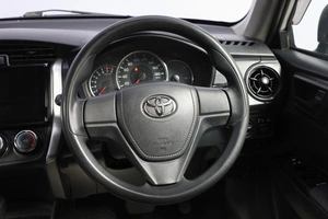 Универсал Toyota Corolla Fielder 2017 года, 1339000 рублей, Новосибирск