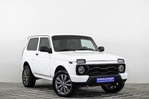 Внедорожник ВАЗ (LADA) Niva 2016 года, 599000 рублей, Сургут