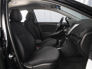 Седан Hyundai Solaris 2015 года, 1080000 рублей, Омск