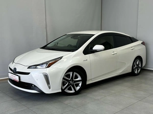 Лифтбек Toyota Prius 2019 года, 2200000 рублей, Красноярск