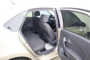 Седан Volkswagen Polo 2015 года, 970000 рублей, Обнинск