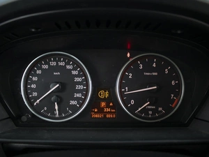 Седан BMW 5 серия 2008 года, 1670000 рублей, Омск