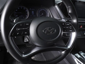 Седан Hyundai Sonata 2019 года, 2390000 рублей, Ростов-на-Дону