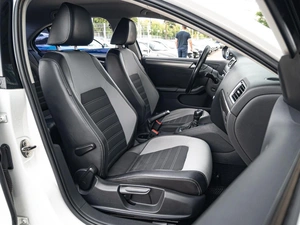 Седан Volkswagen Jetta 2012 года, 1210000 рублей, Краснодар