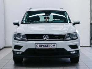 Внедорожник Volkswagen Tiguan 2020 года, 2000000 рублей, Красноярск