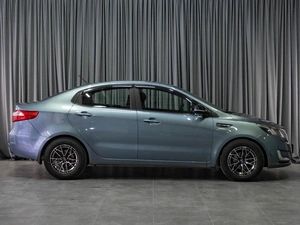 Седан Kia Rio 2014 года, 899000 рублей, Тюмень