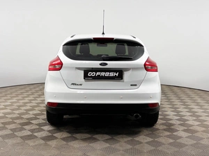 Хетчбэк Ford Focus 2015 года, 999900 рублей, Казань