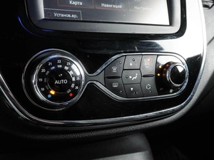 Внедорожник Renault Kaptur 2016 года, 1198000 рублей, Воронеж