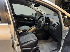 Хетчбэк Toyota Auris 2008 года, 747000 рублей, Красноярск