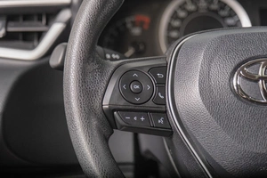 Седан Toyota Corolla 2021 года, 2139000 рублей, Томск
