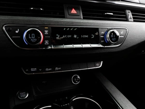 Седан Audi A4 2020 года, 3924000 рублей, Тюмень