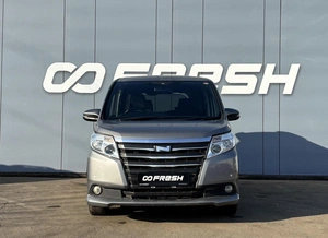 Минивэн Toyota Noah 2015 года, 1689000 рублей, Ижевск