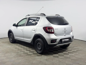 Хетчбэк Renault Sandero 2017 года, 914100 рублей, Казань