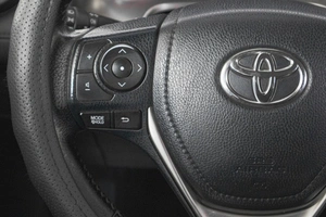 Внедорожник Toyota RAV4 2015 года, 2649000 рублей, Кемерово