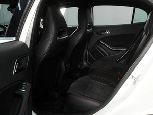 Внедорожник Mercedes-benz GLA-класс 2017 года, 2230000 рублей, Красный Пахарь