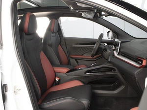 Внедорожник Geely Coolray 2024 года, 2760000 рублей, Омск