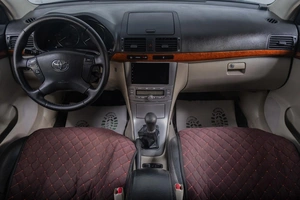 Седан Toyota Avensis 2006 года, 839000 рублей, Томск