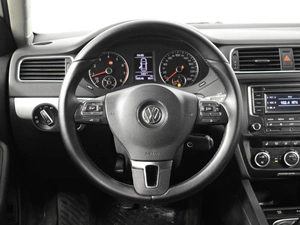 Седан Volkswagen Jetta 2013 года, 943100 рублей, Казань