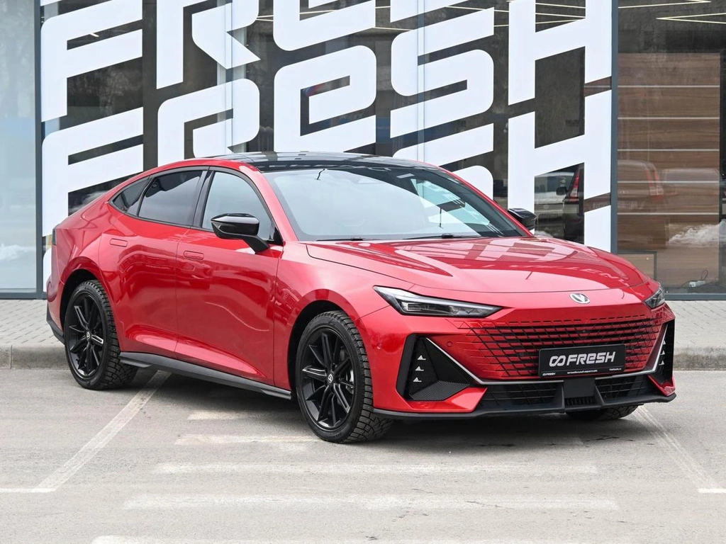 Лифтбек Changan UNI-V 2023 года, 2385000 рублей, Волгоград