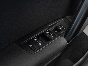 Внедорожник Volkswagen Tiguan 2021 года, 2750000 рублей, Краснодар