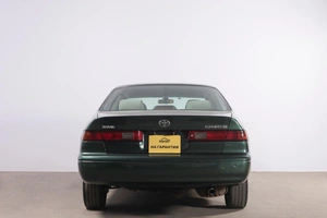 Седан Toyota Camry 1999 года, 529000 рублей, Новосибирск