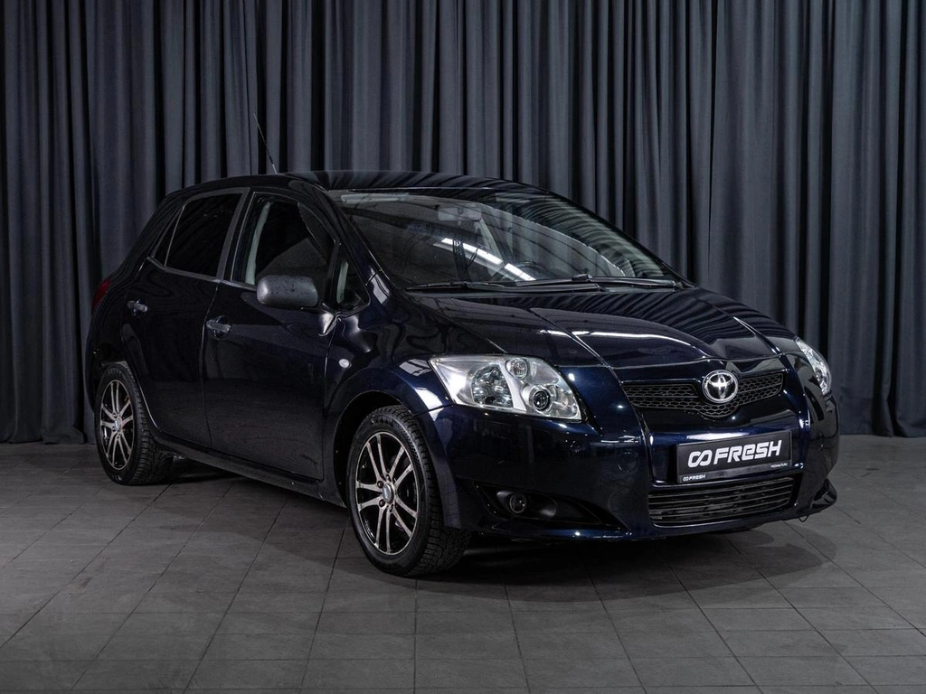 Хетчбэк Toyota Auris 2008 года, 610000 рублей, Волгоград