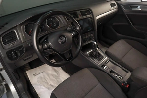 Хетчбэк Volkswagen Golf 2013 года, 1289000 рублей, Челябинск