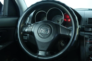 Хетчбэк Mazda 3 2008 года, 569000 рублей, Омск