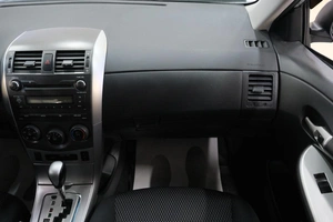 Седан Toyota Corolla 2012 года, 1149000 рублей, Омск