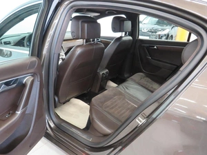 Седан Volkswagen Passat 2014 года, 1380000 рублей, Калуга