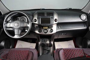 Внедорожник Toyota RAV4 2012 года, 1899000 рублей, Тюмень