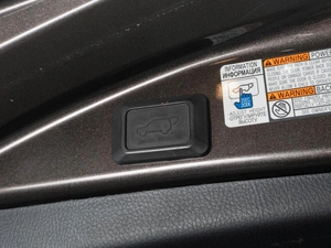 Внедорожник Toyota RAV4 2019 года, 2829000 рублей, Тюмень