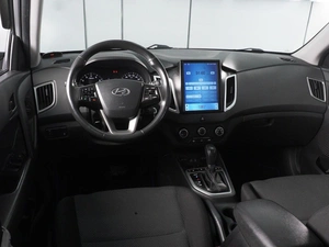 Внедорожник Hyundai Creta 2018 года, 1675000 рублей, Красный Пахарь