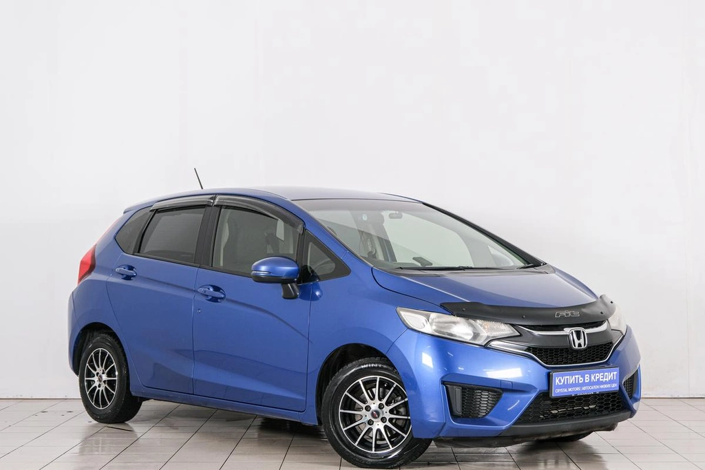 Хетчбэк Honda Fit 2016 года, 999000 рублей, Красноярск