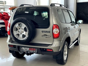 Внедорожник Chevrolet Niva 2010 года, 647000 рублей, Солонцы