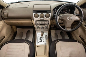 Седан Mazda Atenza 2002 года, 499000 рублей, Барнаул