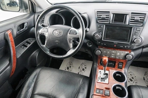 Внедорожник Toyota Highlander 2012 года, 2199000 рублей, Красноярск