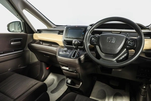 Минивэн Honda Freed 2017 года, 1459000 рублей, Новосибирск
