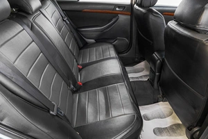 Седан Toyota Avensis 2007 года, 619000 рублей, Барнаул