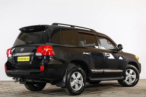 Внедорожник Toyota Land Cruiser 2014 года, 3849000 рублей, Тюмень