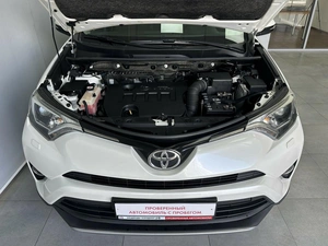 Внедорожник Toyota RAV4 2016 года, 2340000 рублей, Красноярск