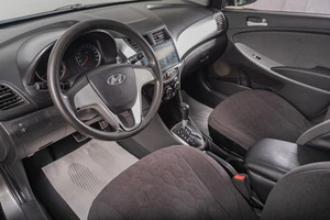 Седан Hyundai Solaris 2014 года, 839000 рублей, Томск