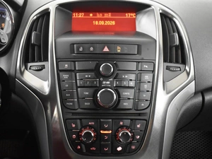 Хетчбэк Opel Astra 2011 года, 649900 рублей, Казань