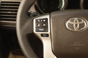 Внедорожник Toyota Land Cruiser Prado 2011 года, 3089000 рублей, Челябинск