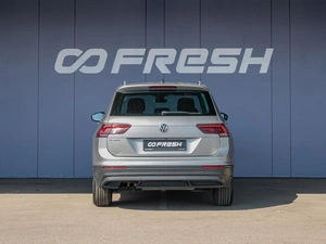 Внедорожник Volkswagen Tiguan 2020 года, 2350000 рублей, Краснодар