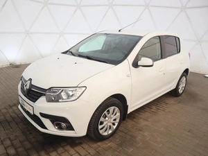 Хэтчбек Renault Sandero 2018 года, 920000 рублей, Орёл