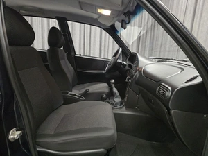 Внедорожник Chevrolet Niva 2011 года, 490000 рублей, Красноярск