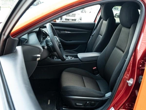 Хетчбэк Mazda 3 2019 года, 2140000 рублей, Краснодар