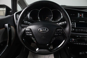 Хетчбэк Kia Ceed 2012 года, 1039000 рублей, Оренбург